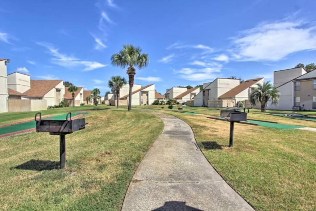 Cheerful 1-Bedroom Townhouse With Spacious Loft Panama City Beach Bagian luar foto